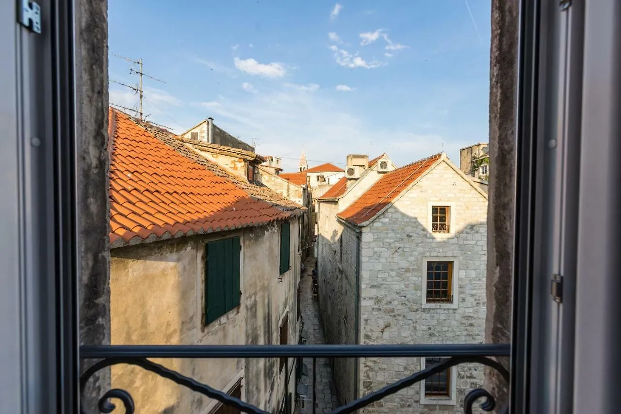 Id Regal Residence Split