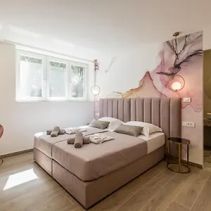 Diamond Luxury Gasthuis